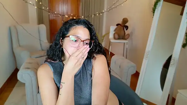 Snapshot of SelenaBlumX chatting on 01/13/25, 08:48 SelenaBlumX online show from 01/13/25, 08:48