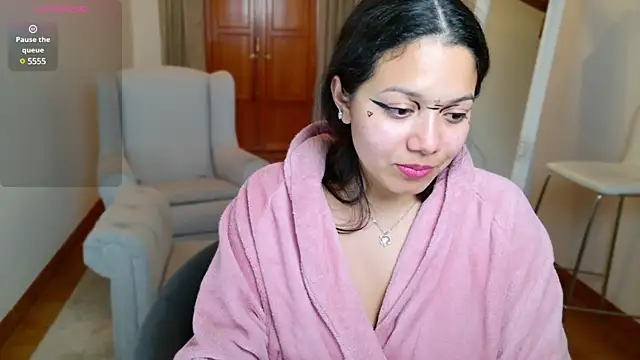 Snapshot of SelenaBlumX chatting on 01/19/25, 05:37 SelenaBlumX online show from 01/19/25, 05:37