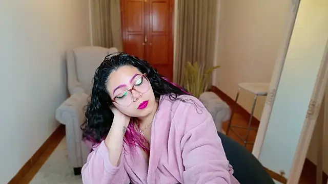 Snapshot of SelenaBlumX chatting on 01/28/25, 08:58 SelenaBlumX online show from 01/28/25, 08:58