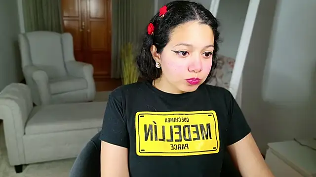 Snapshot of SelenaBlumX chatting on 02/08/25, 09:15 SelenaBlumX online show from 02/08/25, 09:15