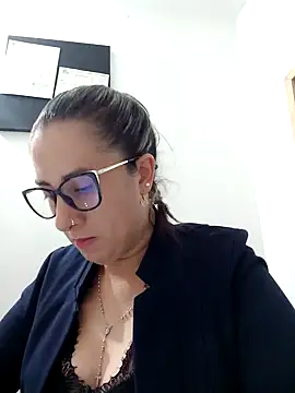 CHARLOTTE 1711 online show from 01/29/25, 11:35