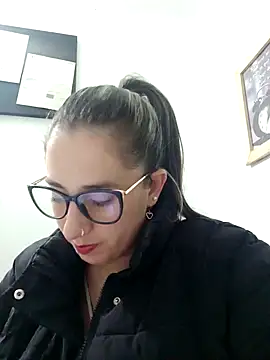 CHARLOTTE 1711 online show from 02/09/25, 01:22