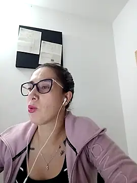 CHARLOTTE 1711 online show from 02/22/25, 03:12