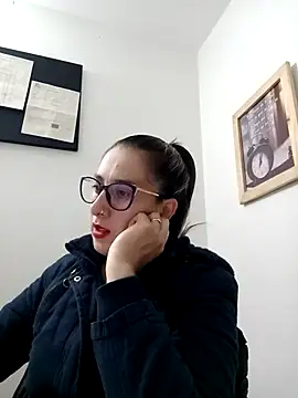 CHARLOTTE 1711 online show from 03/04/25, 11:43