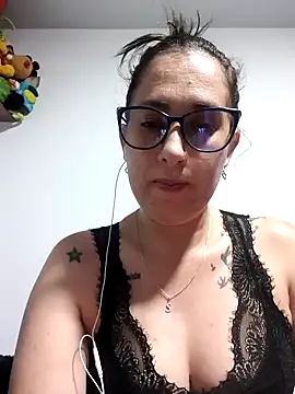 CHARLOTTE 1711 online show from 11/04/25, 03:49