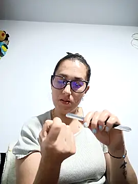 CHARLOTTE 1711 online show from 01/17/26, 04:39