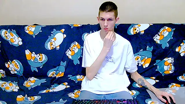 Lester Broo online show from 11/26/25, 08:43