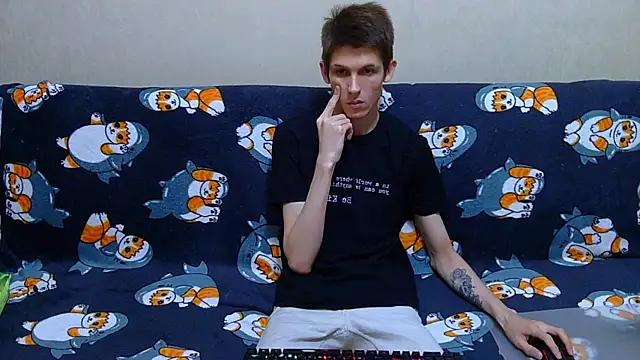 Lester Broo online show from 06/23/26, 08:29