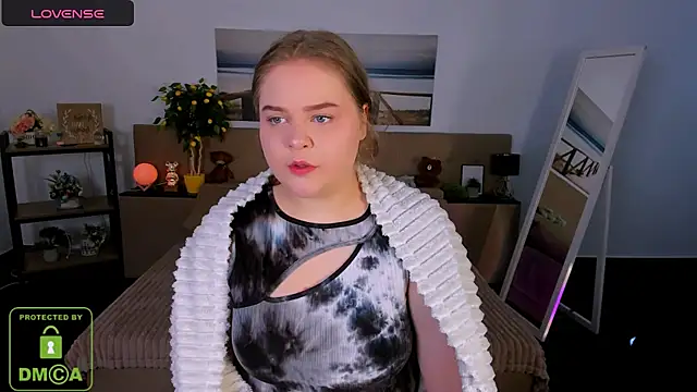 Erica  Alta online show from 02/11/25, 06:40