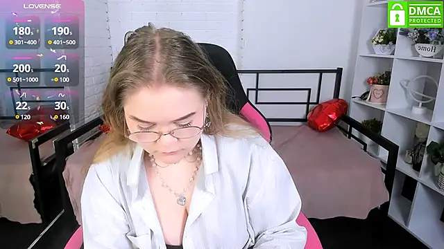 Erica  Alta online show from 03/04/25, 06:37