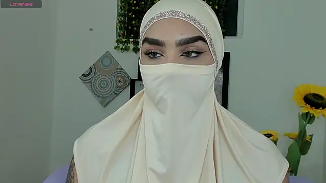 Snapshot of Maissa_Alabi chatting on 09/15/25, 07:25 Maissa Alabi online show from 09/15/25, 07:25