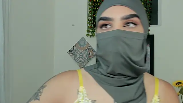 Snapshot of Maissa_Alabi chatting on 09/20/25, 04:19 Maissa Alabi online show from 09/20/25, 04:19