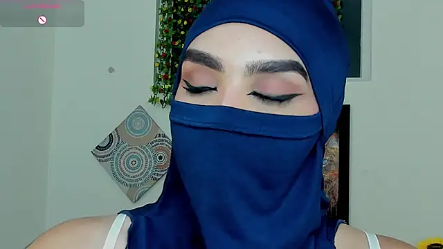 Snapshot of Maissa_Alabi chatting on 10/02/25, 07:10 Maissa Alabi online show from 10/02/25, 07:10