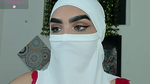 Snapshot of Maissa_Alabi chatting on 10/31/25, 07:26 Maissa Alabi online show from 10/31/25, 07:26