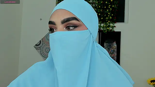 Snapshot of Maissa_Alabi chatting on 11/27/25, 07:05 Maissa Alabi online show from 11/27/25, 07:05