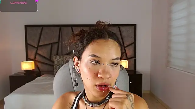 ilitzy cardona online show from 09/27/25, 07:41