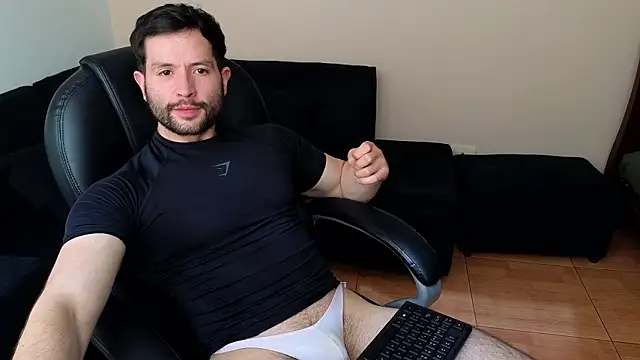 Snapshot of hairyncuteass chatting on 02/02/26, 02:38 hairyncuteass online show from 02/02/26, 02:38