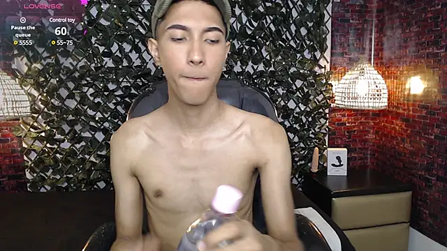 HarolddXL online show from 02/22/25, 01:35