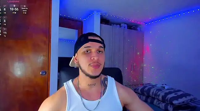 Snapshot of austinoficial chatting on 03/16/25, 05:14 austinoficial online show from 03/16/25, 05:14