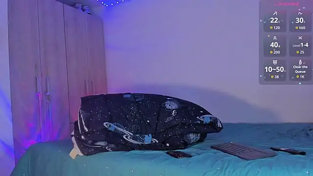 Snapshot of austinoficial chatting on 11/25/25, 10:10 austinoficial online show from 11/25/25, 10:10