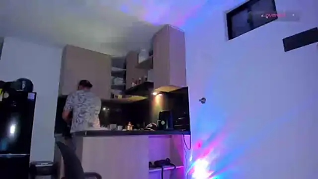 austinoficial online show from 03/30/26, 03:07