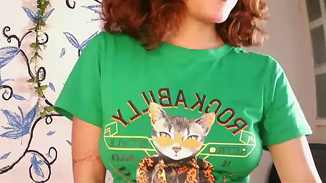 zoe ch  online show from 02/12/26, 02:39