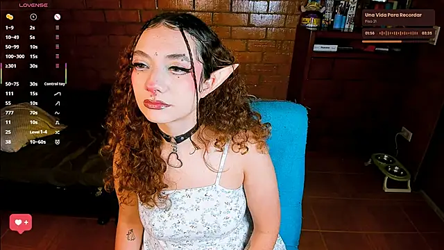 Annycolin  online show from 11/27/25, 04:03