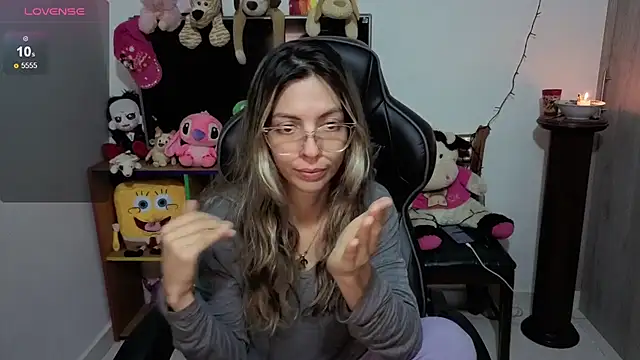 Princezzlove3 online show from 11/16/25, 02:28