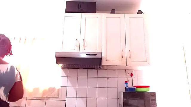 omalicha98 online show from 09/11/25, 06:24