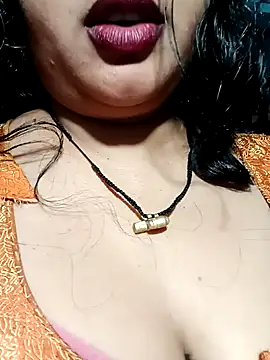 Snapshot of Haseena_Baby chatting on 02/17/25, 05:36 Haseena Baby online show from 02/17/25, 05:36