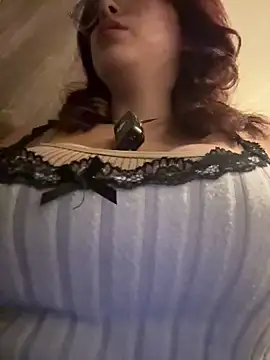 Snapshot of MartinaSooler chatting on 07/16/26, 02:50 MartinaSooler online show from 07/16/26, 02:50