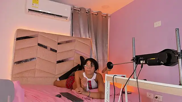 BrigitteRoy  online show from 03/27/26, 08:26