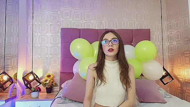 victoriapalmerfg online show from 03/17/25, 07:48