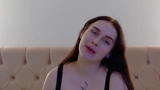 Snapshot of Lilliana_Moon chatting on 01/27/25, 09:23 Lilliana Moon online show from 01/27/25, 09:23