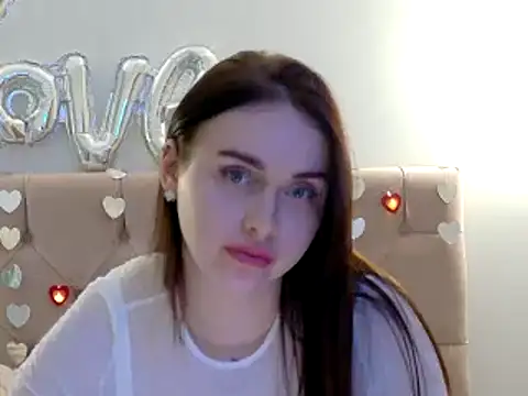 Snapshot of Lilliana_Moon chatting on 02/14/25, 04:09 Lilliana Moon online show from 02/14/25, 04:09