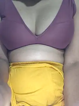 nikkibenza online show from 12/02/25, 07:36