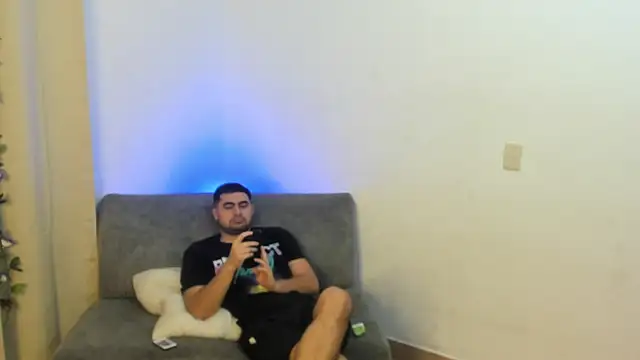 blueroom party online show from 02/10/25, 12:29