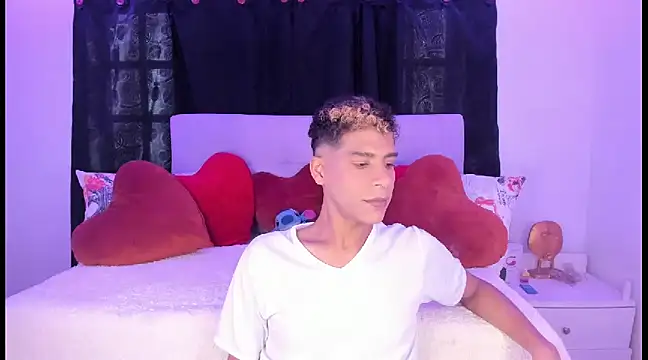 Ethan Boyy online show from 02/22/25, 08:53