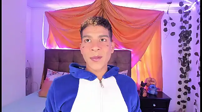 Ethan Boyy online show from 03/05/25, 07:38