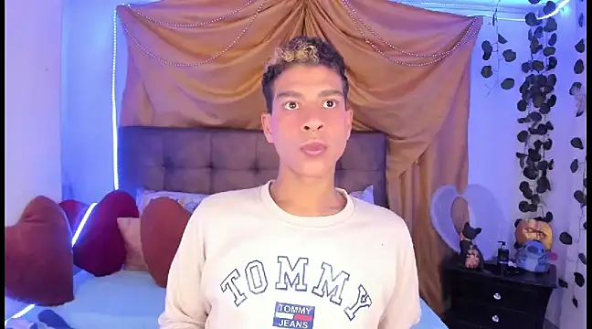 Ethan Boyy online show from 03/19/25, 03:09