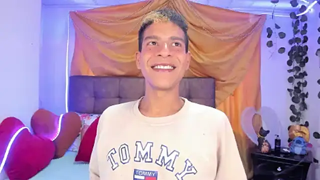 Ethan Boyy online show from 03/19/25, 08:43