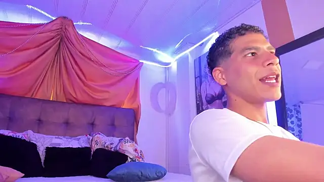 Ethan Boyy online show from 09/14/25, 09:58