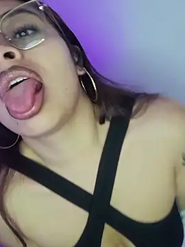 AnonymousGirl online show from 05/28/26, 08:50