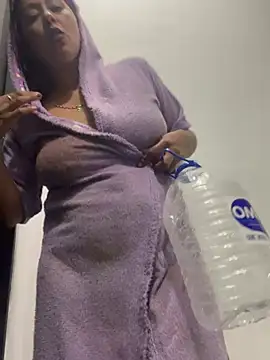 Miss  Melody online show from 02/01/25, 12:29