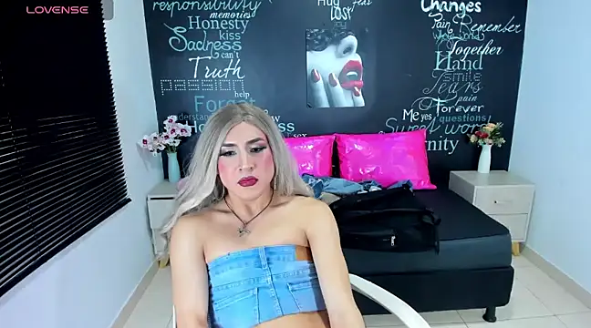 Georgina Giio online show from 01/28/25, 10:45