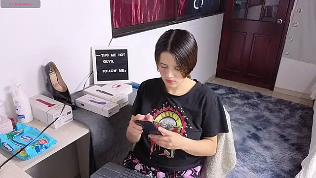 SexLaura  online show from 03/03/25, 11:35