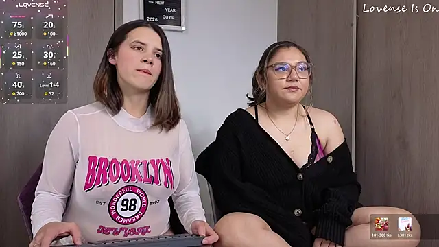 SexLaura  online show from 01/18/26, 09:29