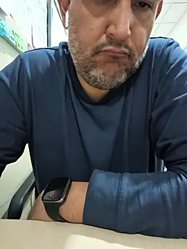 Snapshot of Inglphons chatting on 11/23/25, 05:40 Inglphons online show from 11/23/25, 05:40