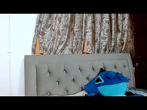 sweethoneytsx online show from 02/07/26, 10:35