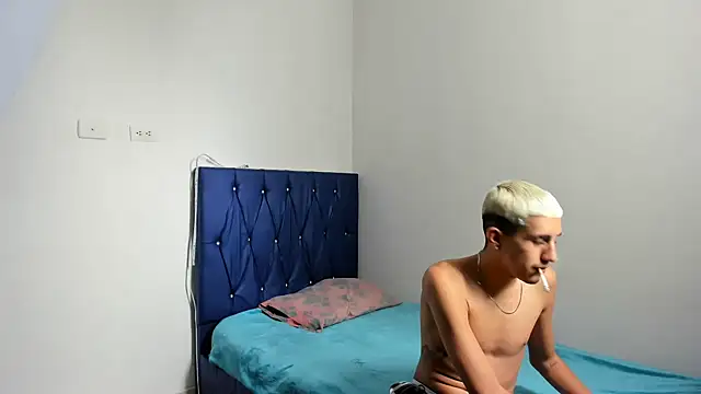 Latinos 2001 online show from 03/20/25, 04:31